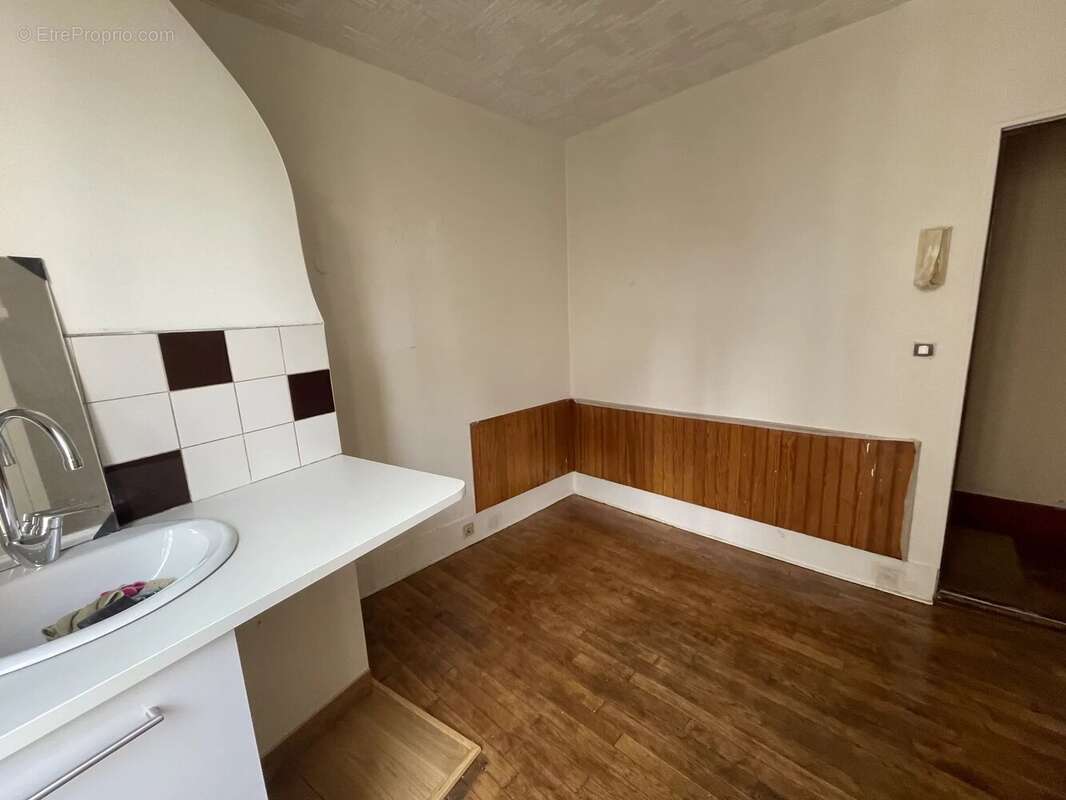 Appartement à PARIS-14E