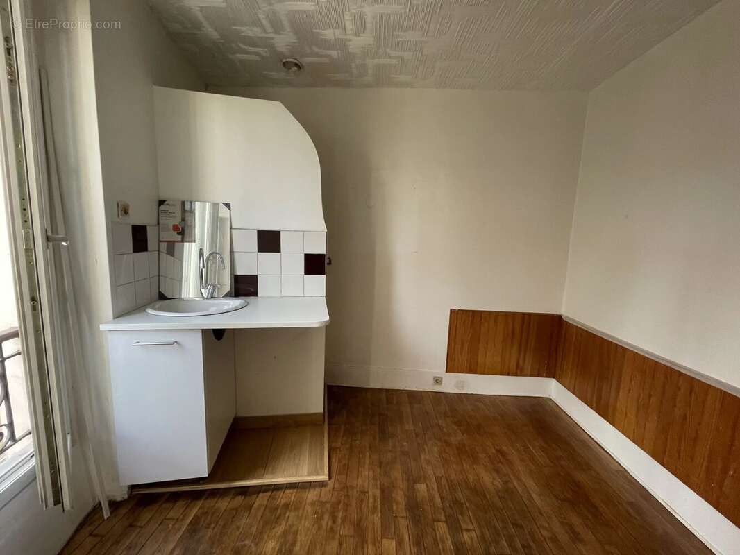 Appartement à PARIS-14E