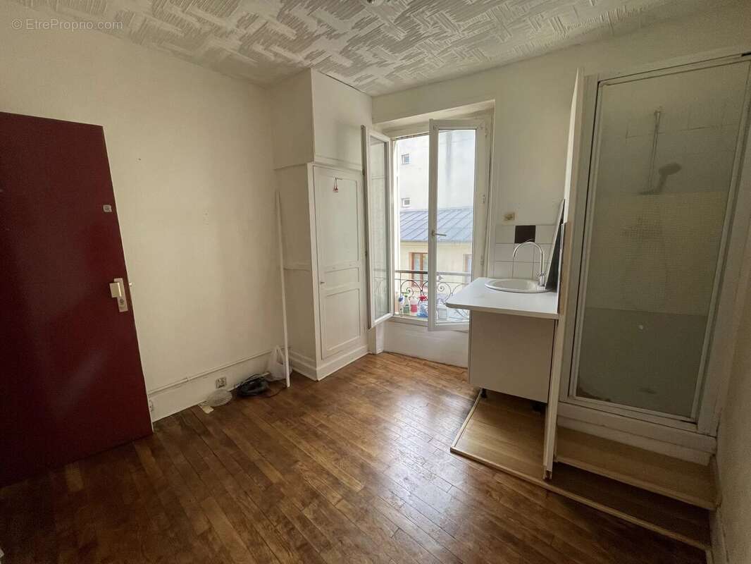 Appartement à PARIS-14E