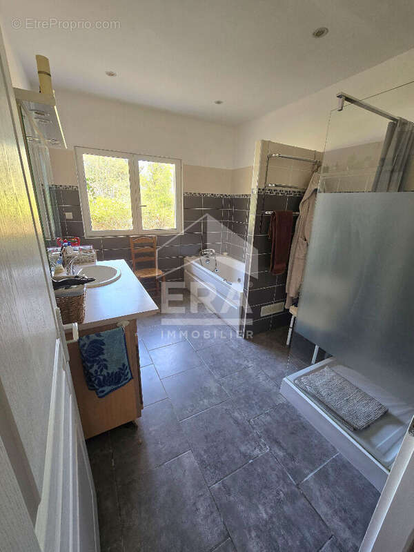 Maison à MONTPON-MENESTEROL