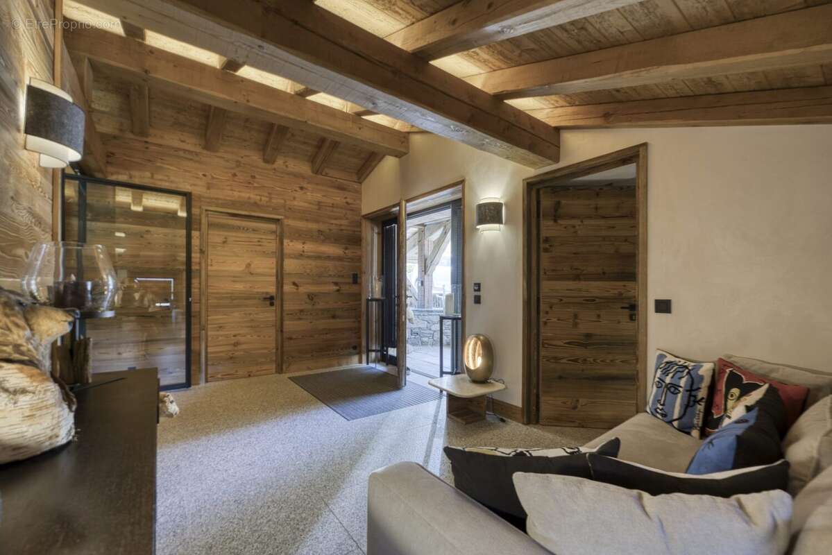 Maison à DEMI-QUARTIER