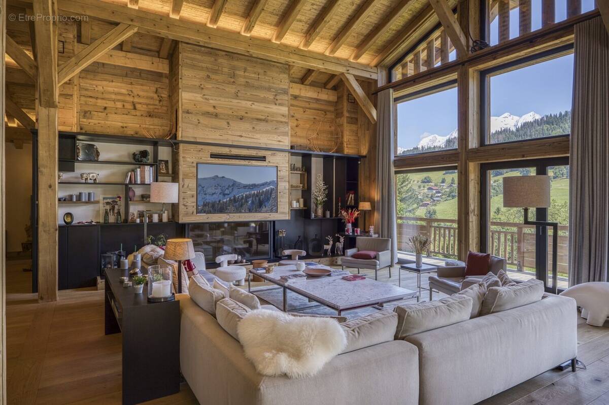 Maison à DEMI-QUARTIER