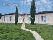 Maison à SAINT-MAGNE-DE-CASTILLON