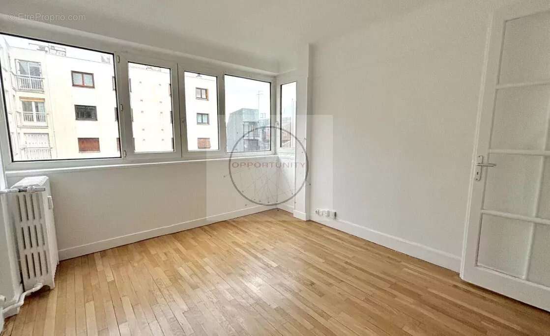 Appartement à PARIS-20E