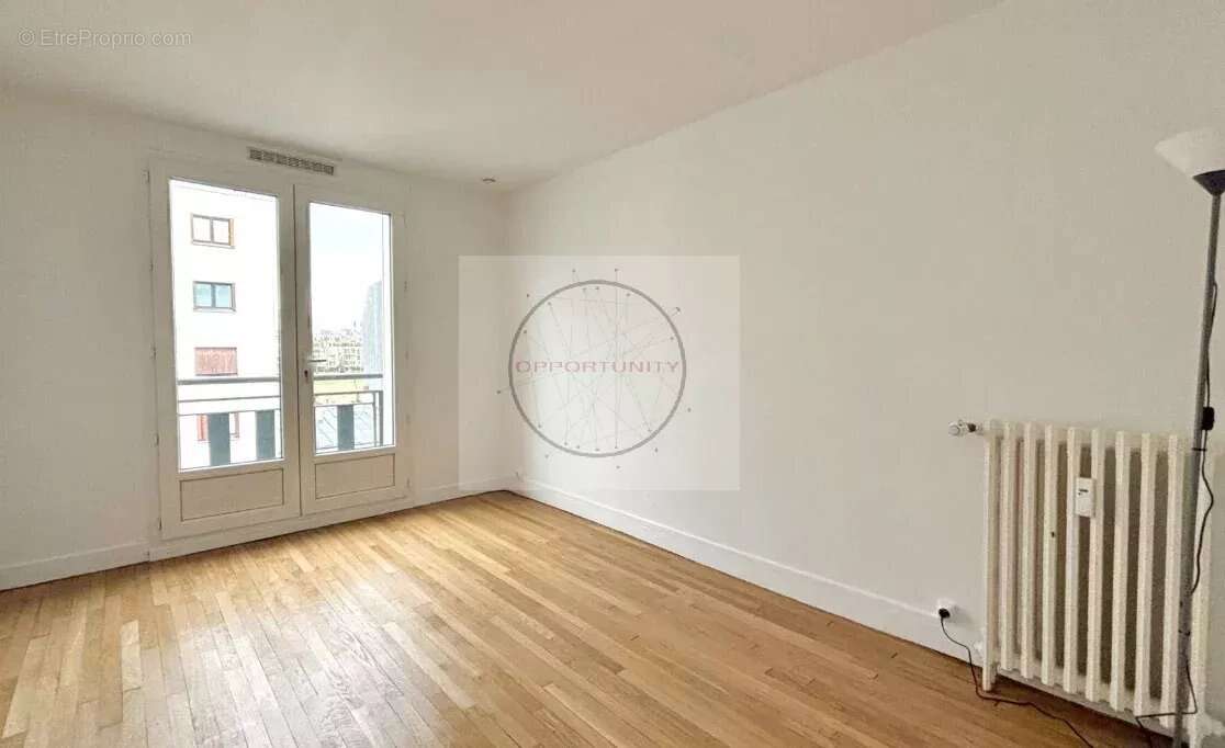 Appartement à PARIS-20E