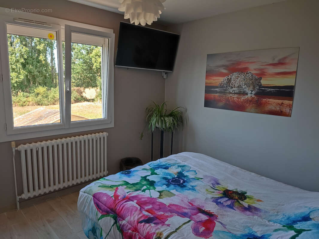 Maison à VENDRENNES