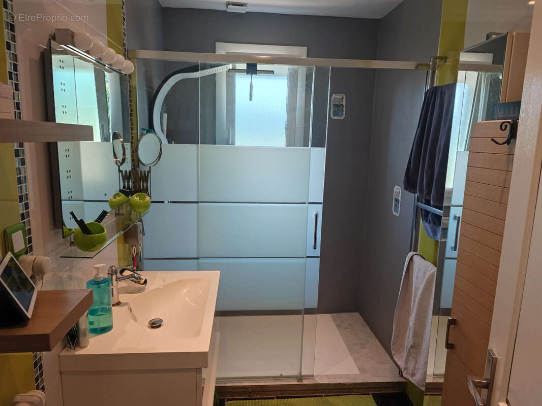 Maison à VENDRENNES