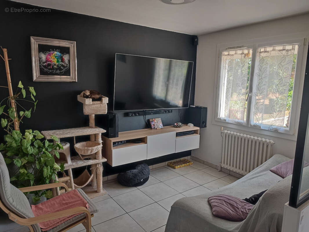 Maison à VENDRENNES