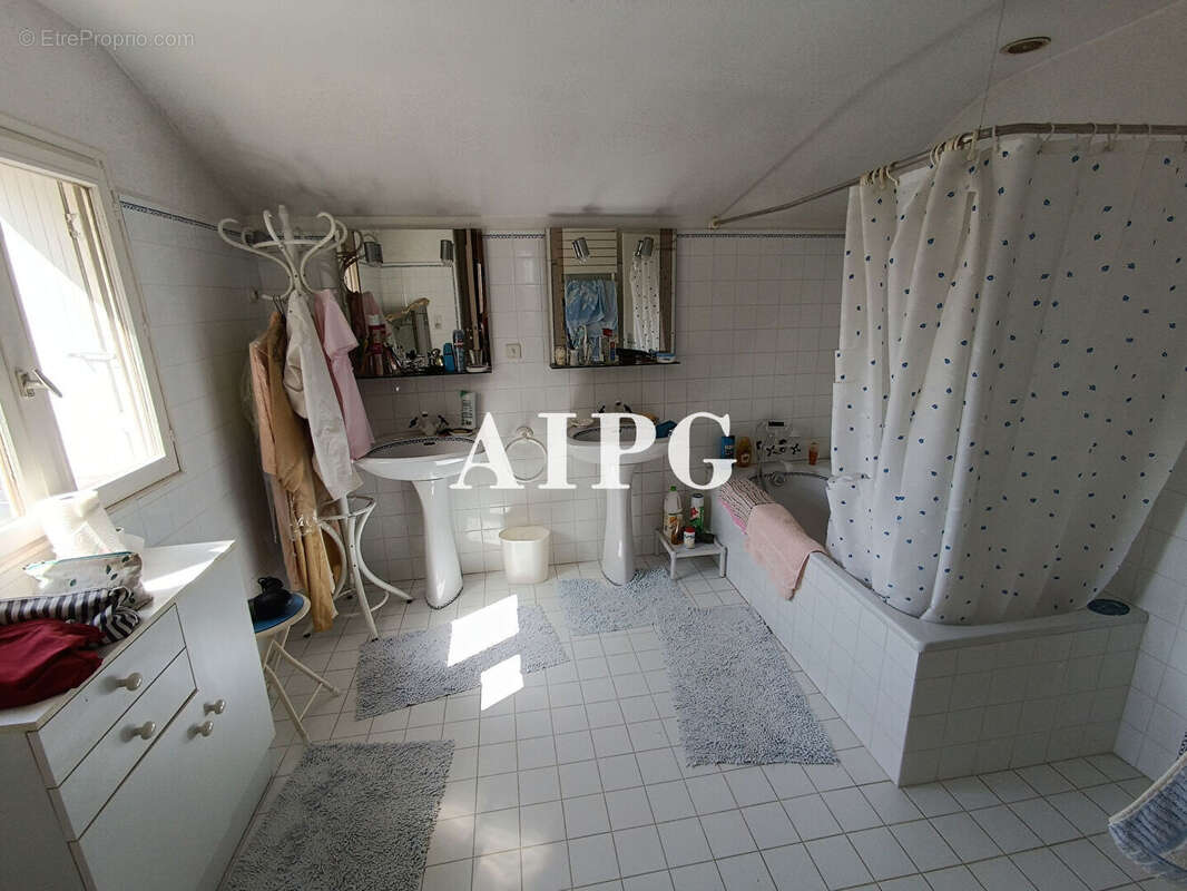 Maison à PLUSSULIEN