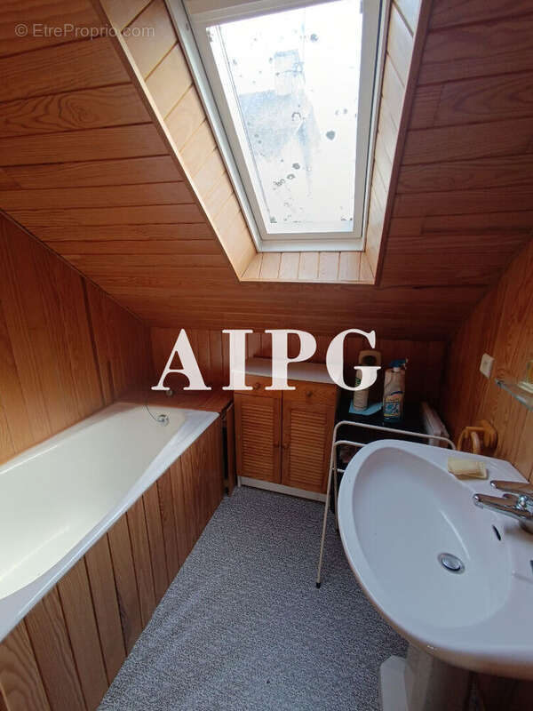 Maison à PLUSSULIEN