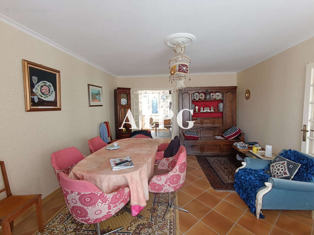 Maison à PLUSSULIEN