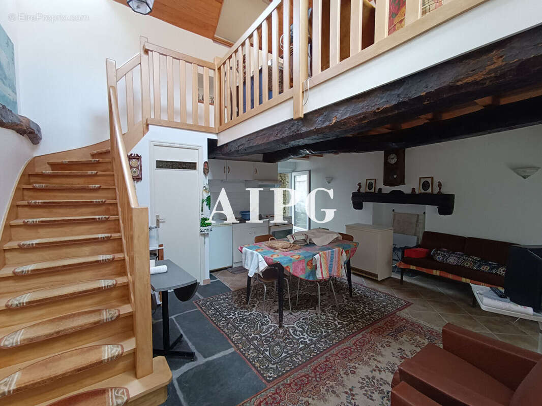 Maison à PLUSSULIEN