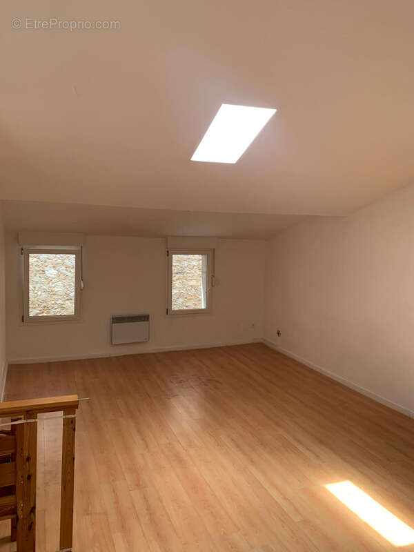 Appartement à SAINT-LAURENT-DE-LA-SALANQUE