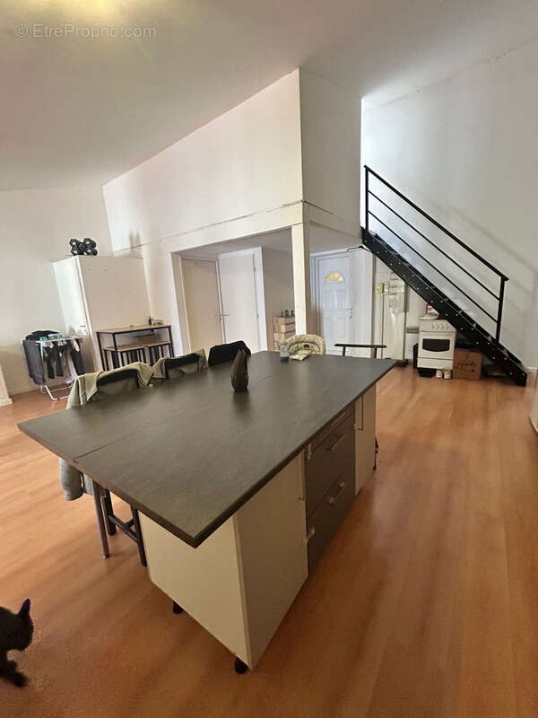 Appartement à SAINT-LAURENT-DE-LA-SALANQUE