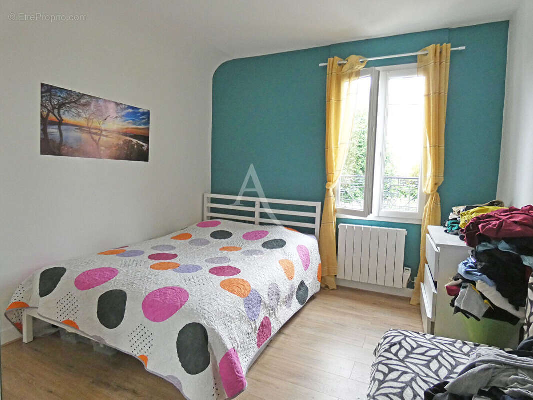 Maison à CHAMPS-SUR-MARNE