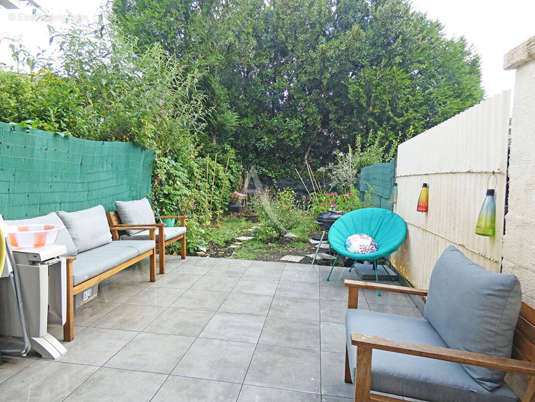 Maison à CHAMPS-SUR-MARNE