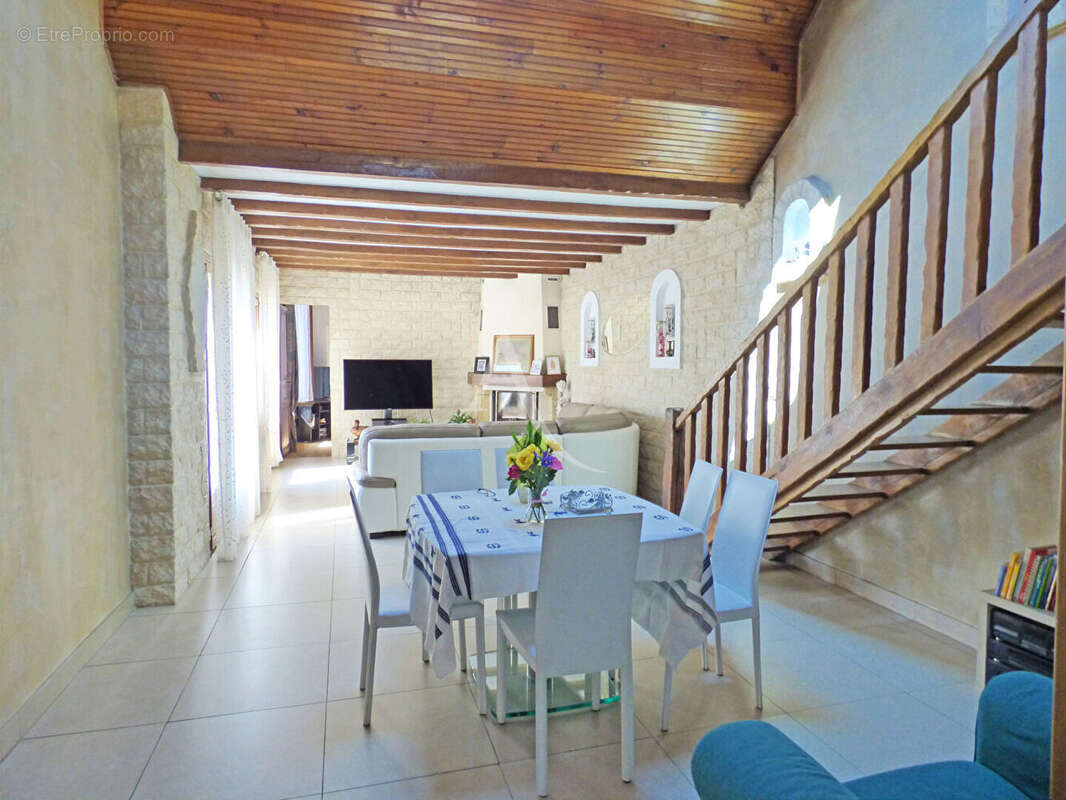 Maison à NEUILLY-SUR-MARNE