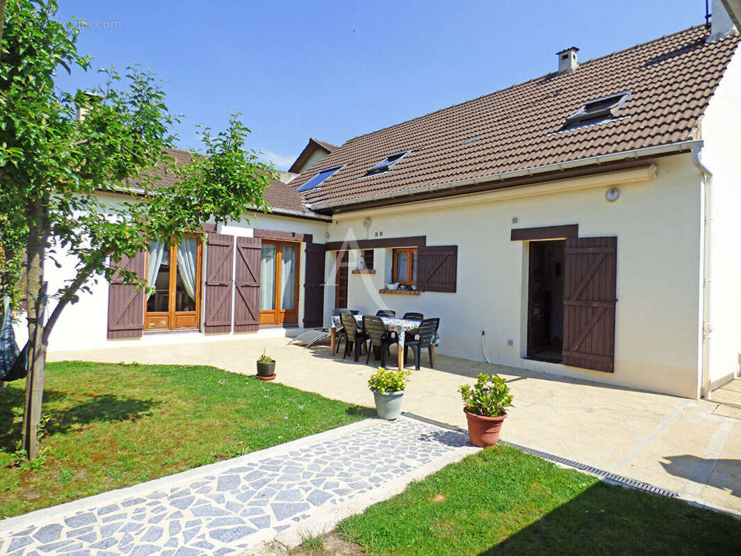 Maison à NEUILLY-SUR-MARNE