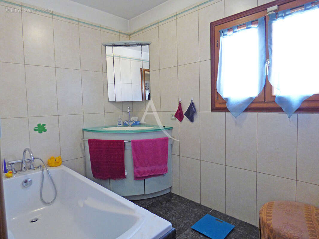 Maison à NEUILLY-SUR-MARNE