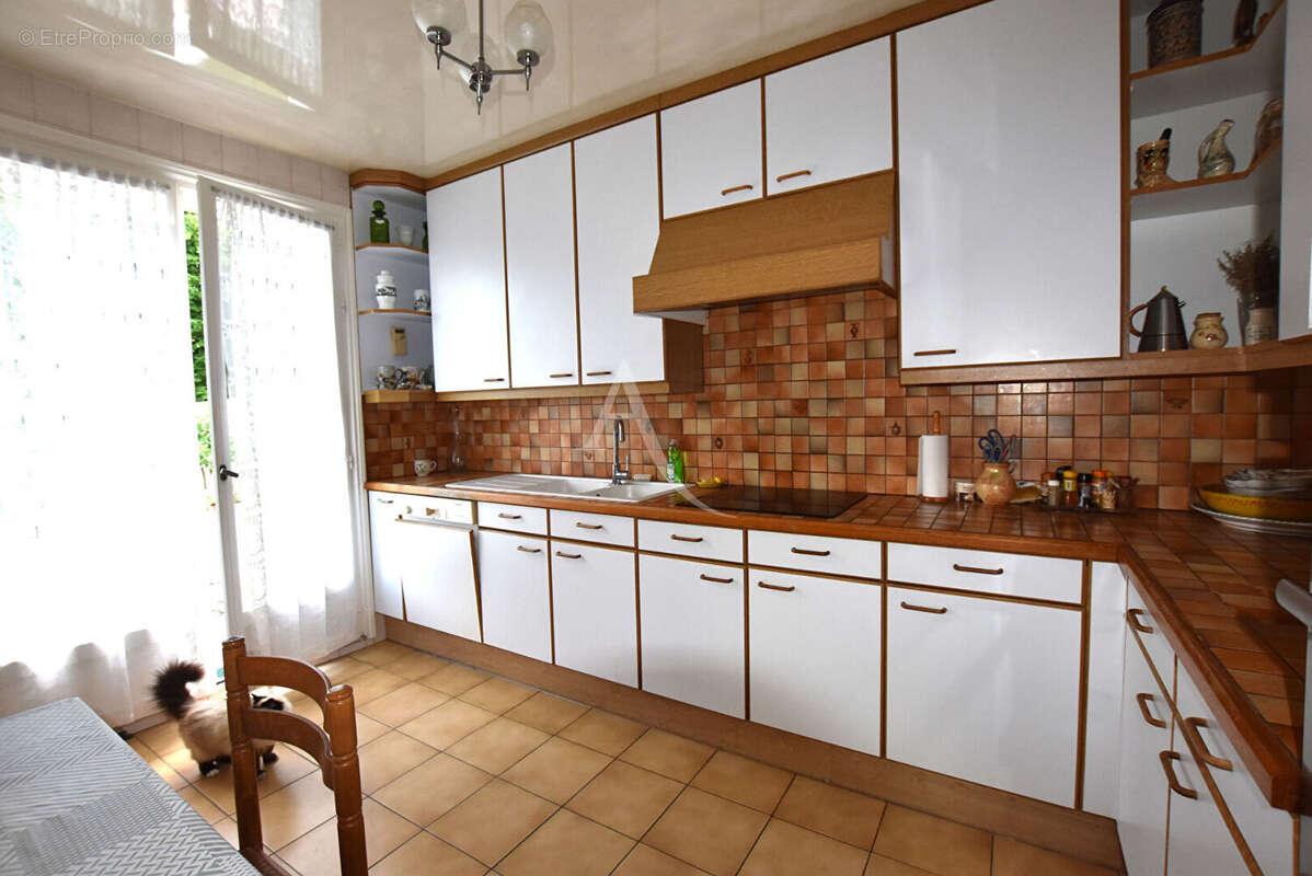 Maison à COMBS-LA-VILLE