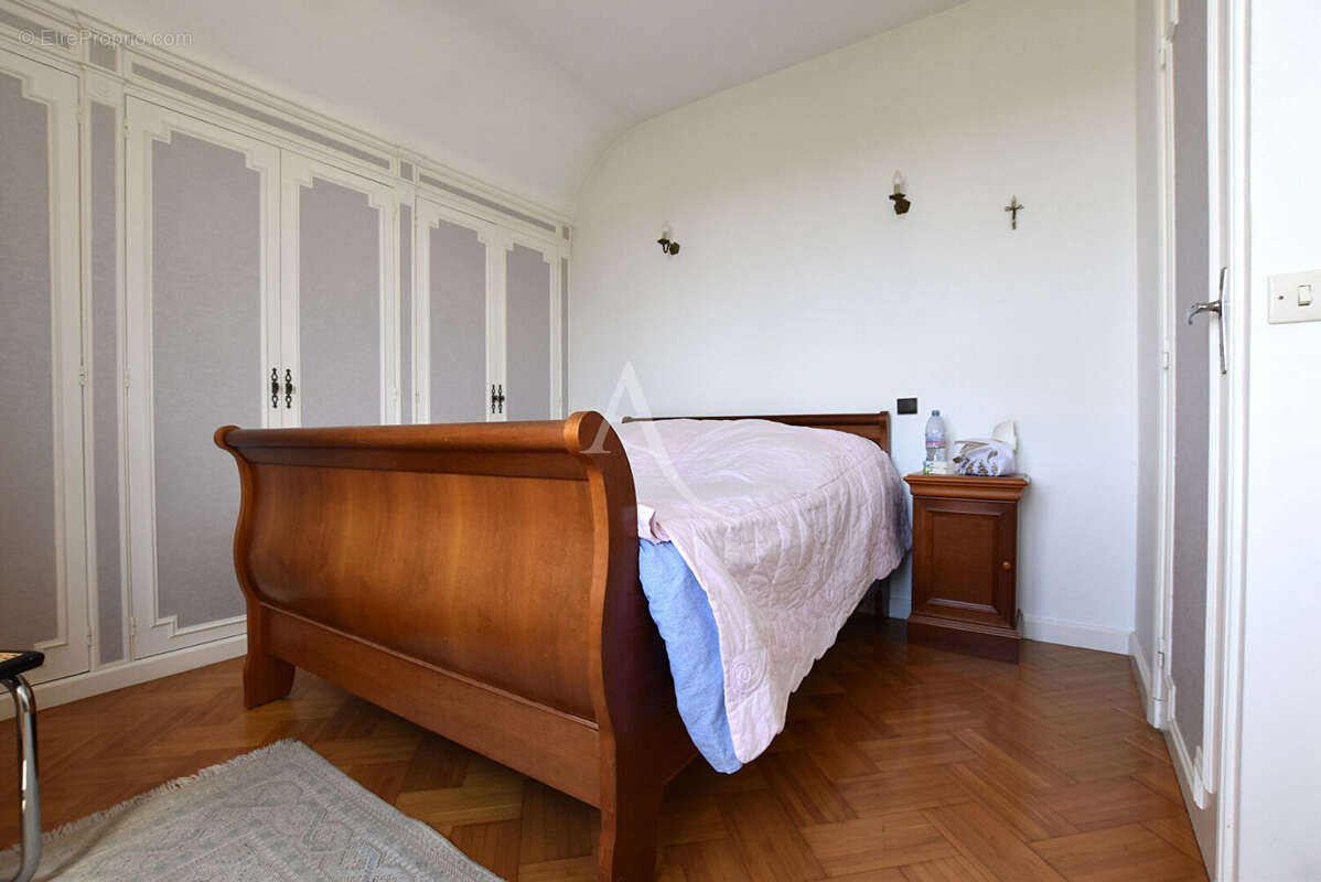 Maison à COMBS-LA-VILLE