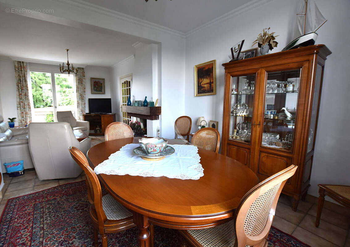 Maison à COMBS-LA-VILLE