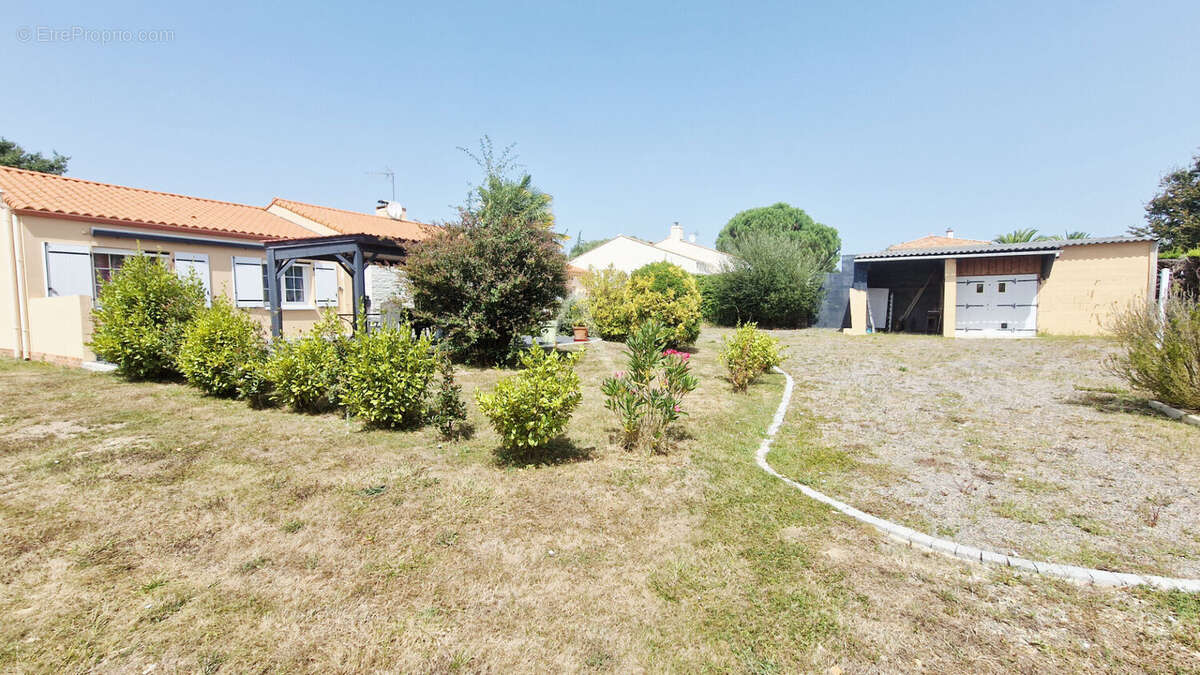 Maison à TALMONT-SAINT-HILAIRE