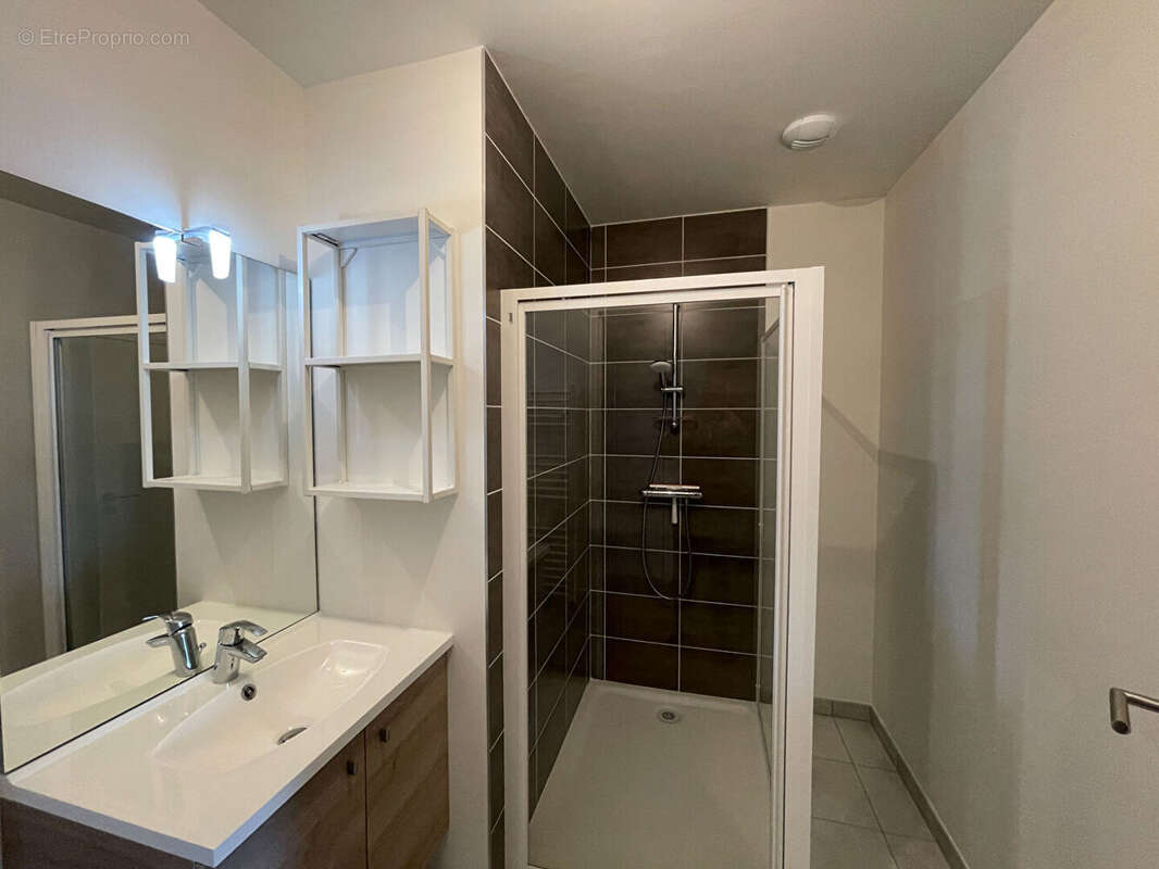 Appartement à LE RELECQ-KERHUON