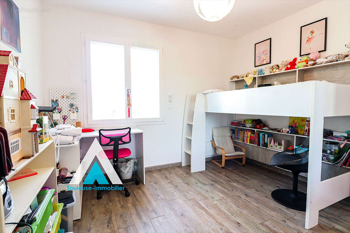 Maison à CASTELGINEST