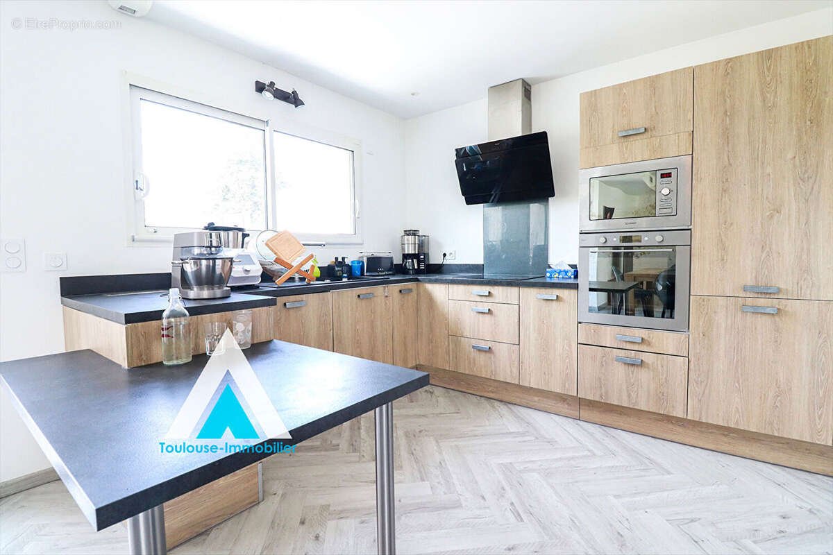 Maison à CASTELGINEST