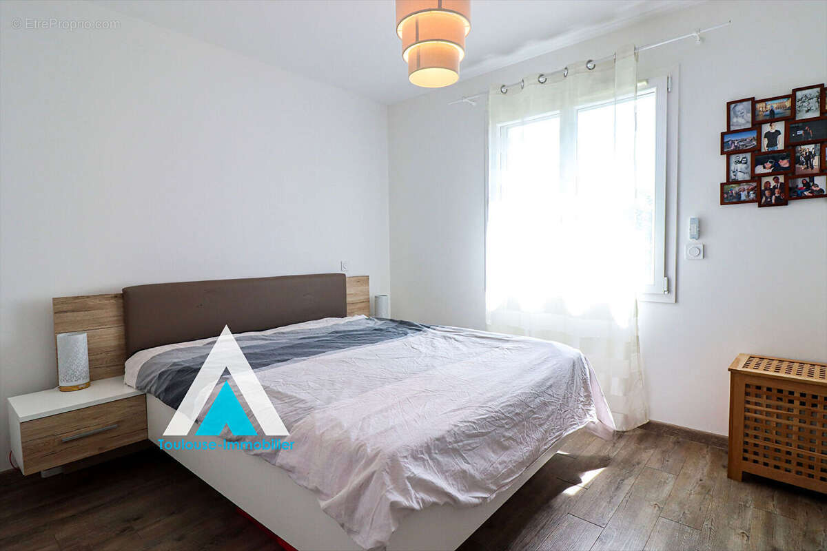 Maison à CASTELGINEST