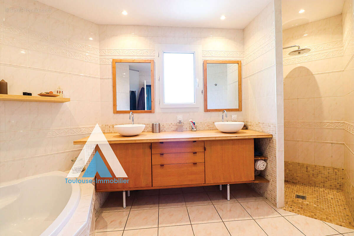 Maison à RAMONVILLE-SAINT-AGNE