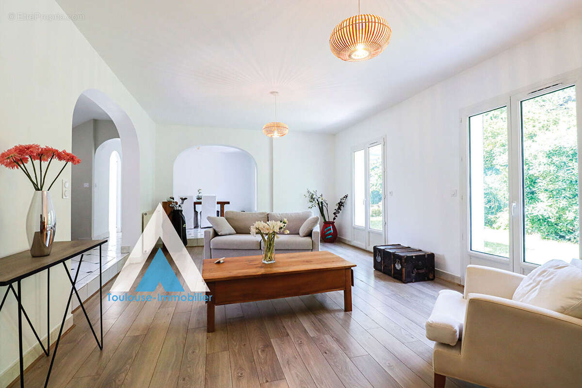 Maison à RAMONVILLE-SAINT-AGNE