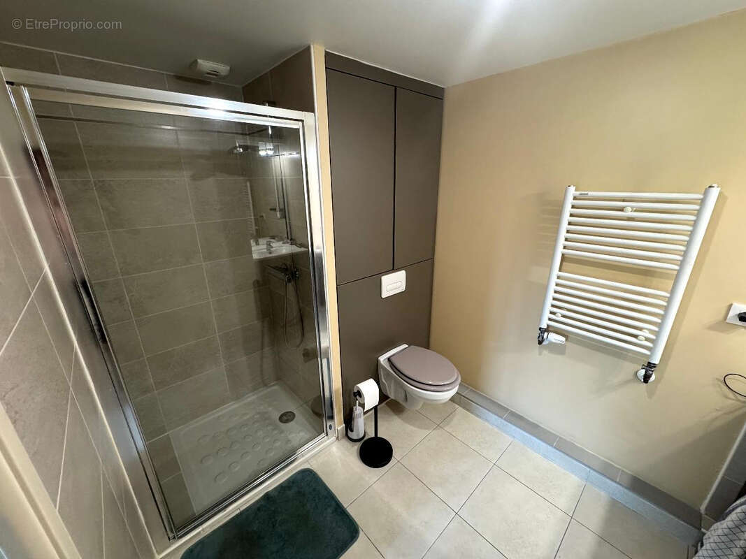 Appartement à ENSUES-LA-REDONNE