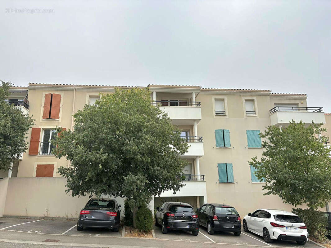 Appartement à ENSUES-LA-REDONNE