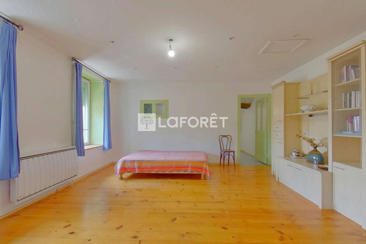 Maison à SAINT-MARTIN-DU-MONT