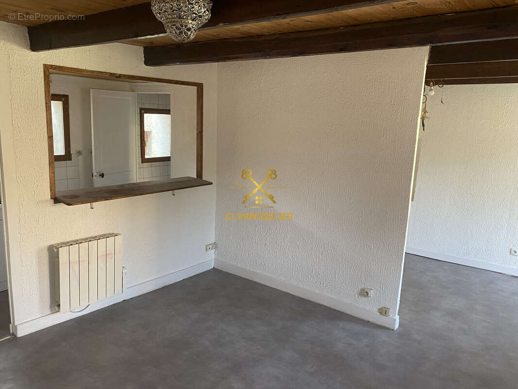 Appartement à SAINT-ROMAIN-LE-PUY