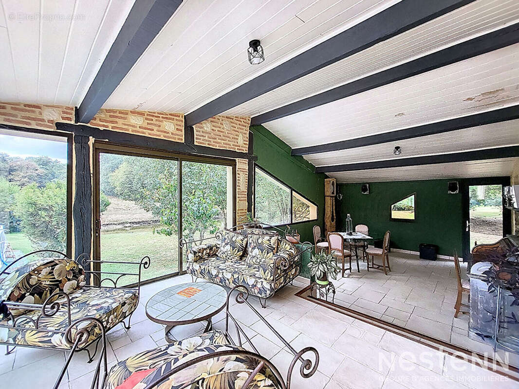 Maison à SAINTE-MAURE-DE-PEYRIAC