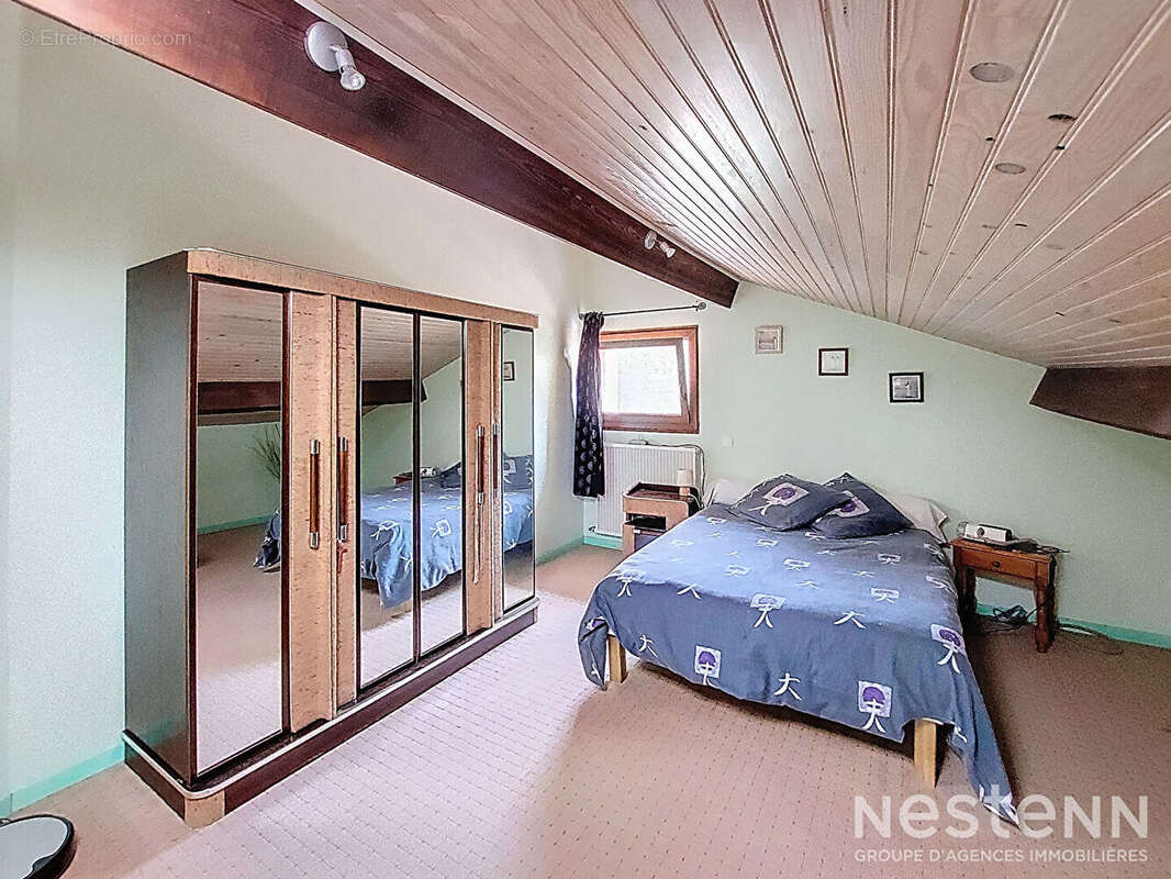 Maison à SAINTE-MAURE-DE-PEYRIAC