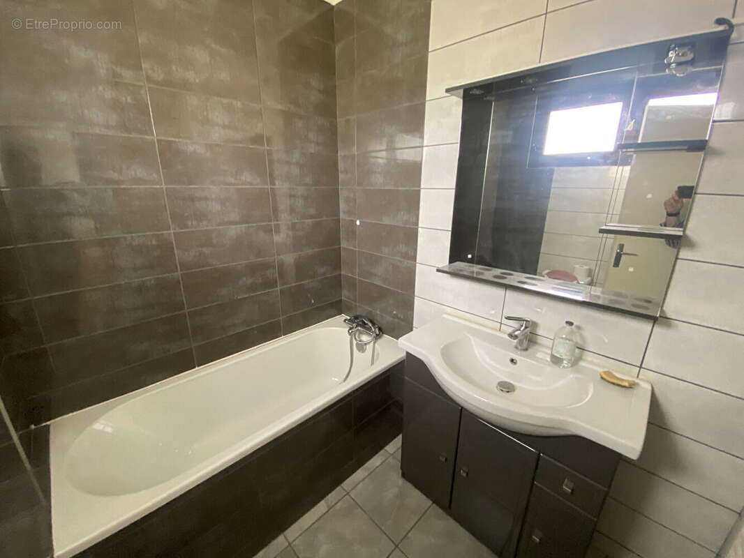 Photo 3 - Maison à SAINT-CHAMOND