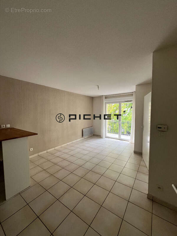 Appartement à ROMANS-SUR-ISERE