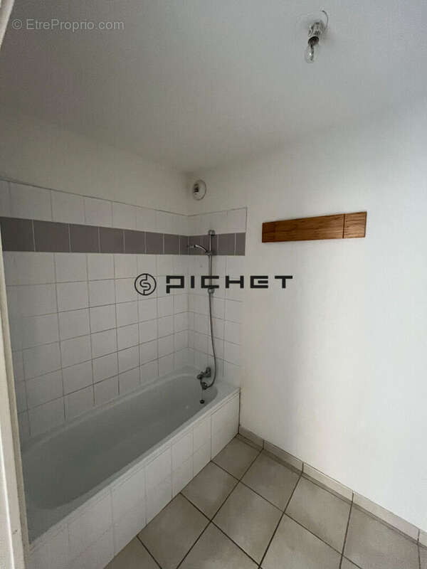 Appartement à ROMANS-SUR-ISERE