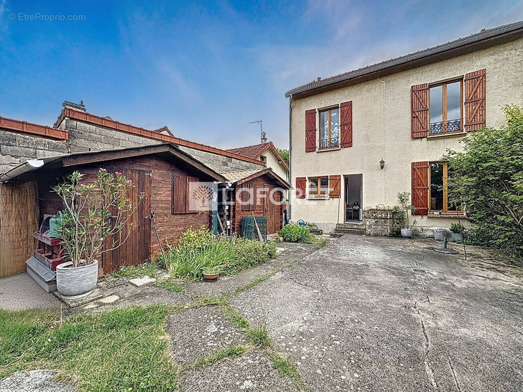 Maison à BONNEUIL-SUR-MARNE