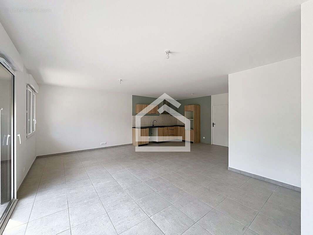 Appartement à VENDAYS-MONTALIVET