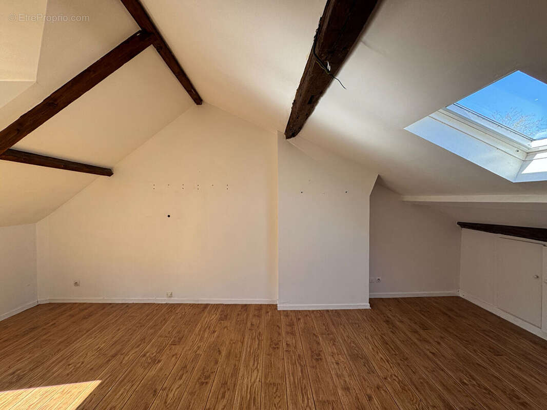 Maison à NEAUPHLE-LE-CHATEAU