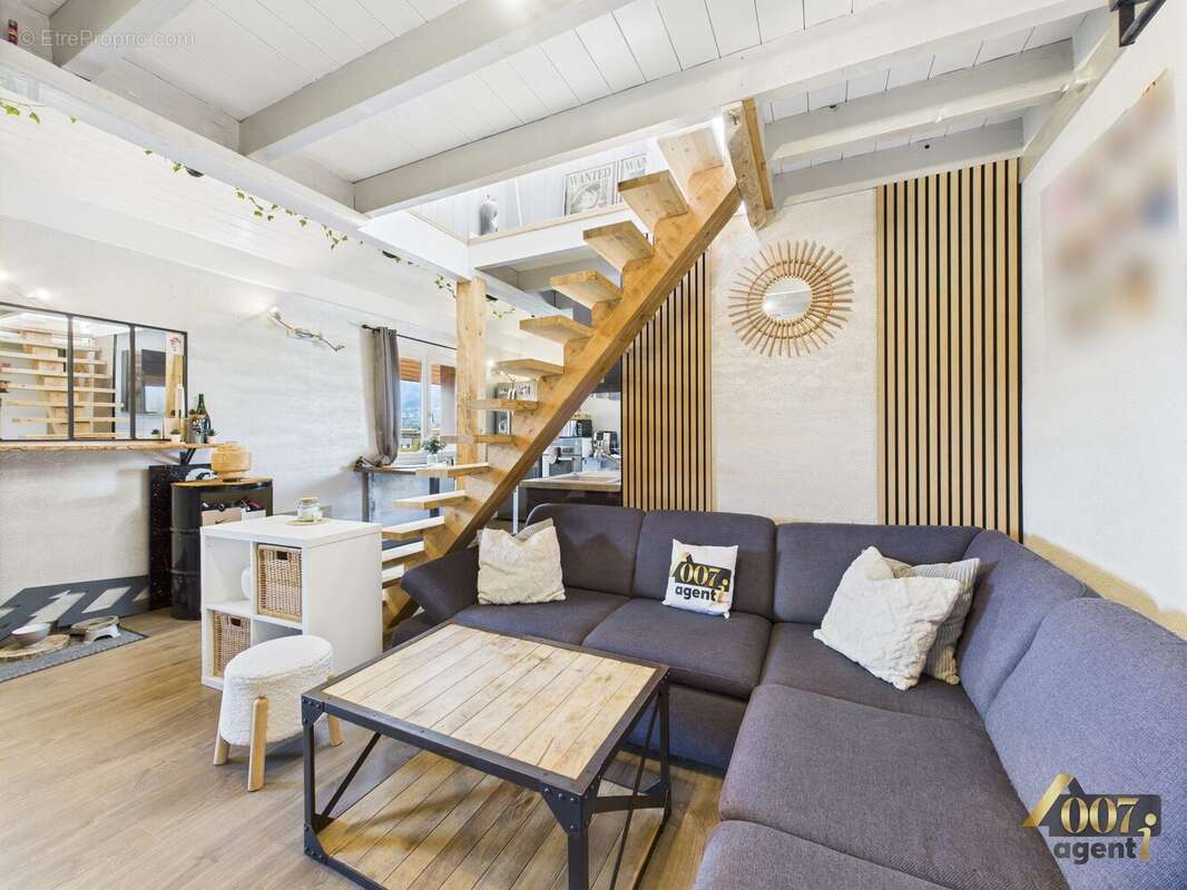 Appartement à ALBERTVILLE