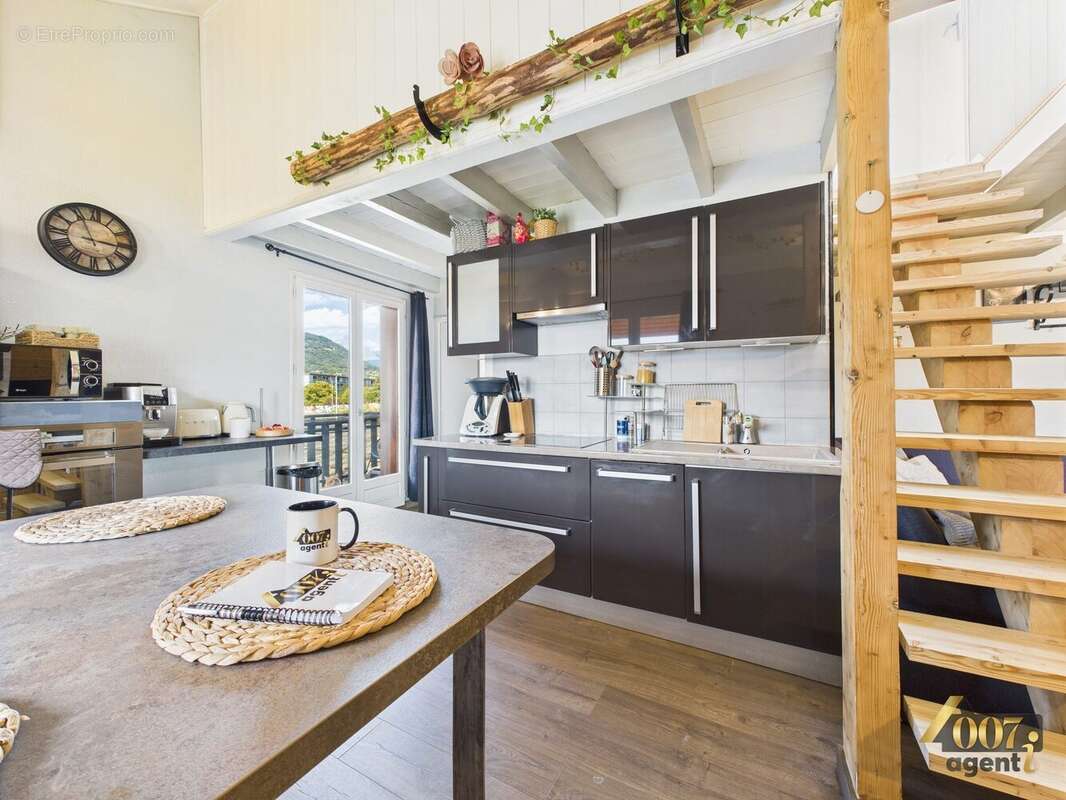 Appartement à ALBERTVILLE