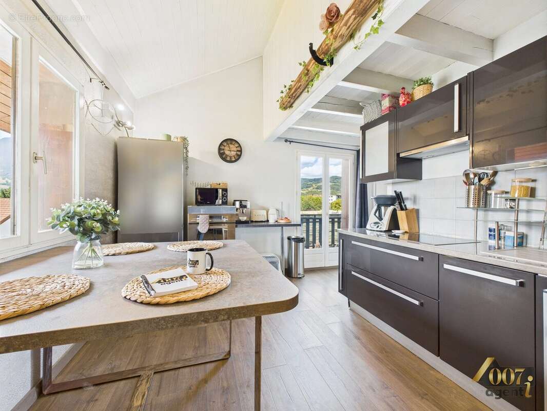 Appartement à ALBERTVILLE