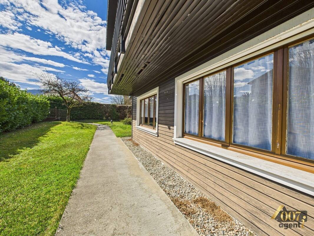 Appartement à LA ROCHETTE