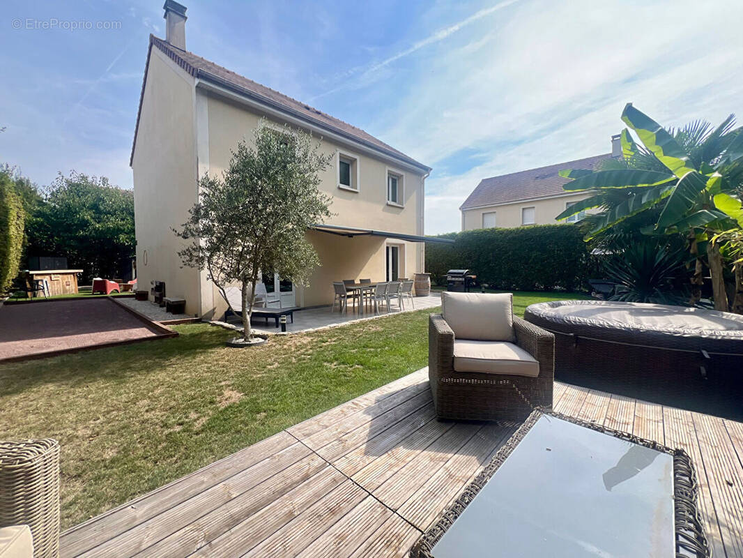 Maison à BRIE-COMTE-ROBERT